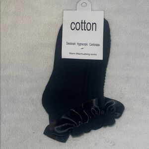 Black Cotton Socks with Ruffle Trim Girl 4-6